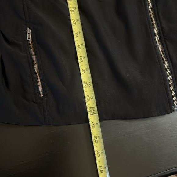 Ryan Wythe Black Women's Jacket with Zipper Detail - Picture 3 of 4